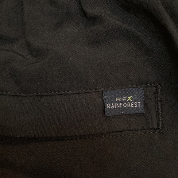 NWT. Rain Forest is water resistant shorts. They are thin durable fabric. - Picture 4 of 8